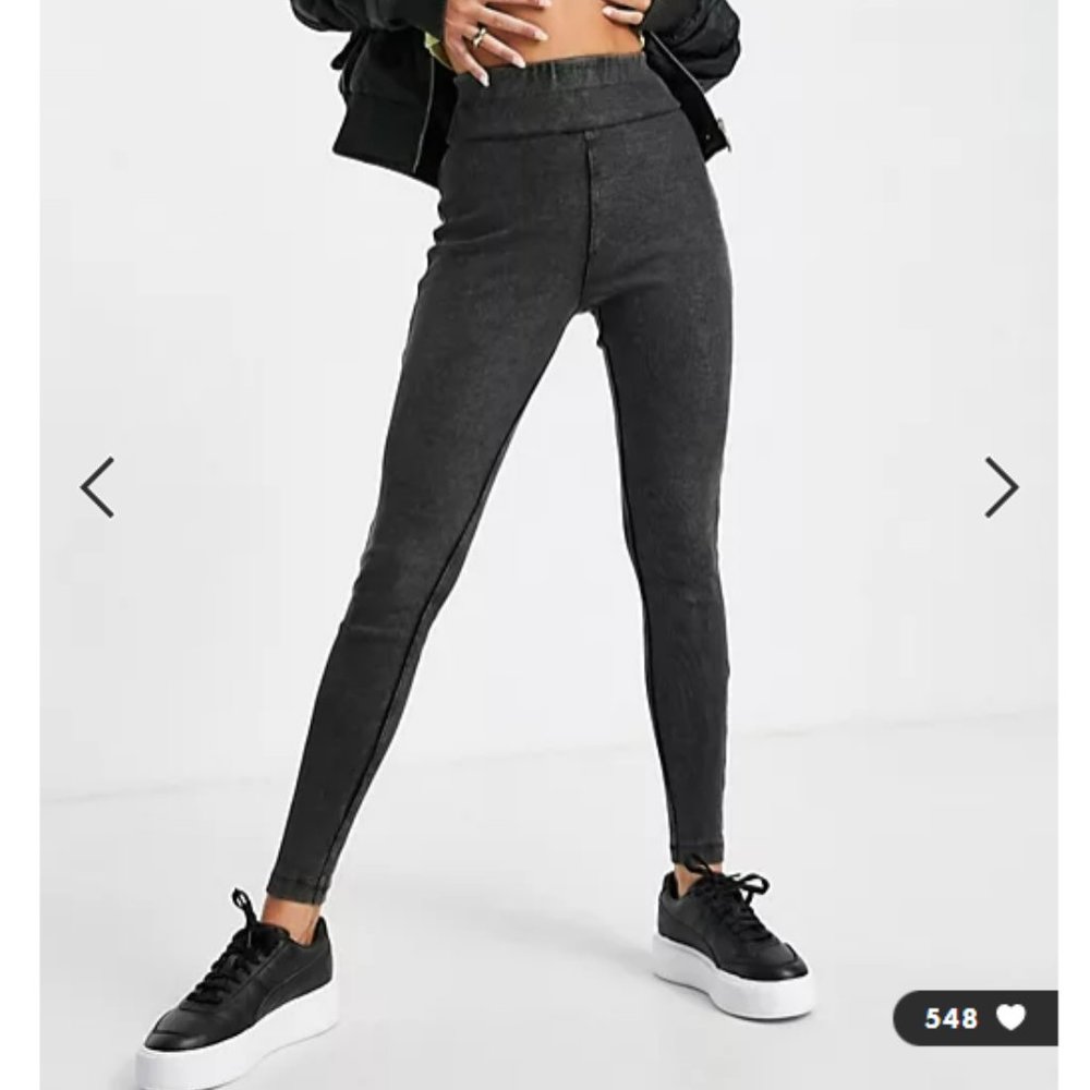 NEW! Rib legging in washed black